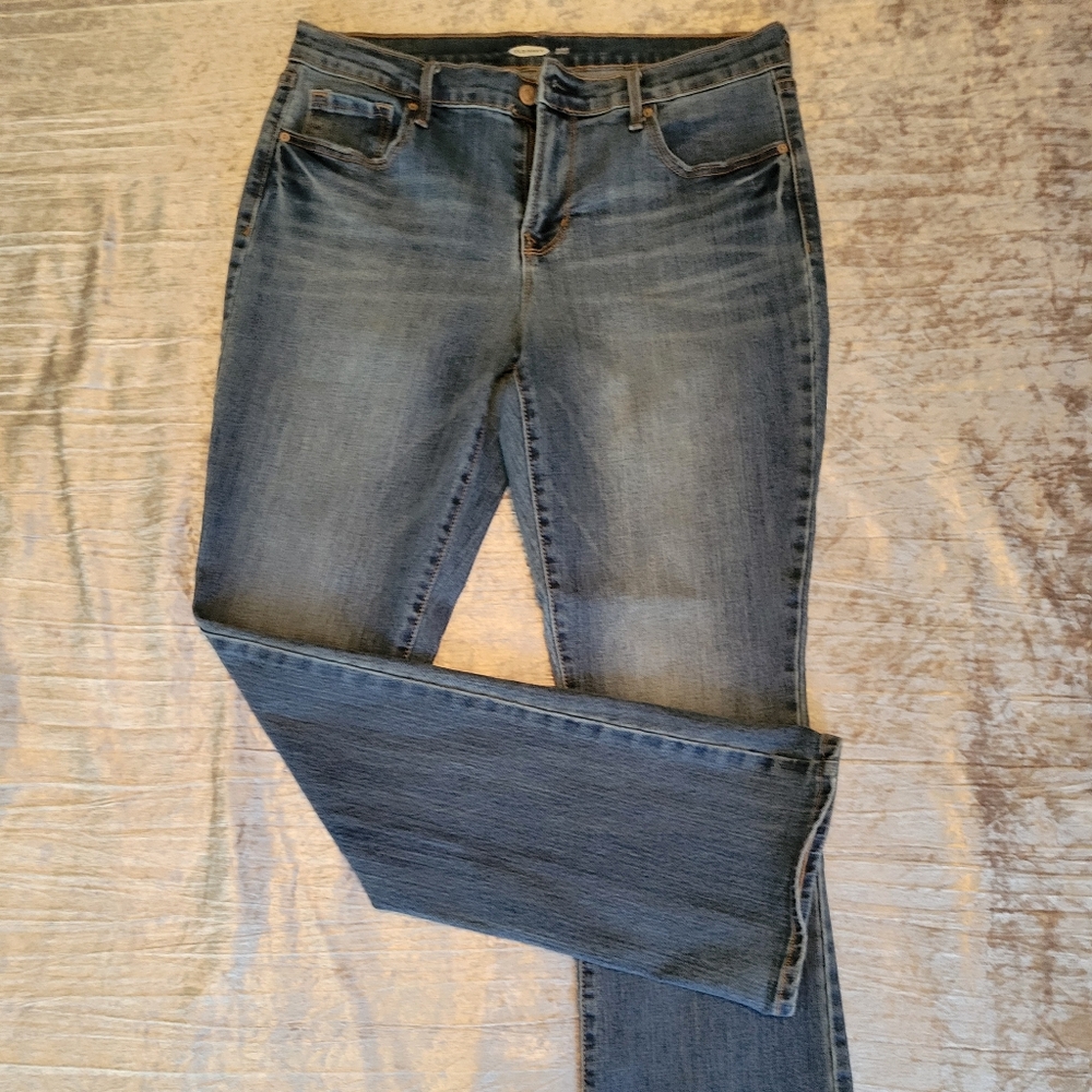 Old Navy Mid-rise Curvy Boot Cut Jeans